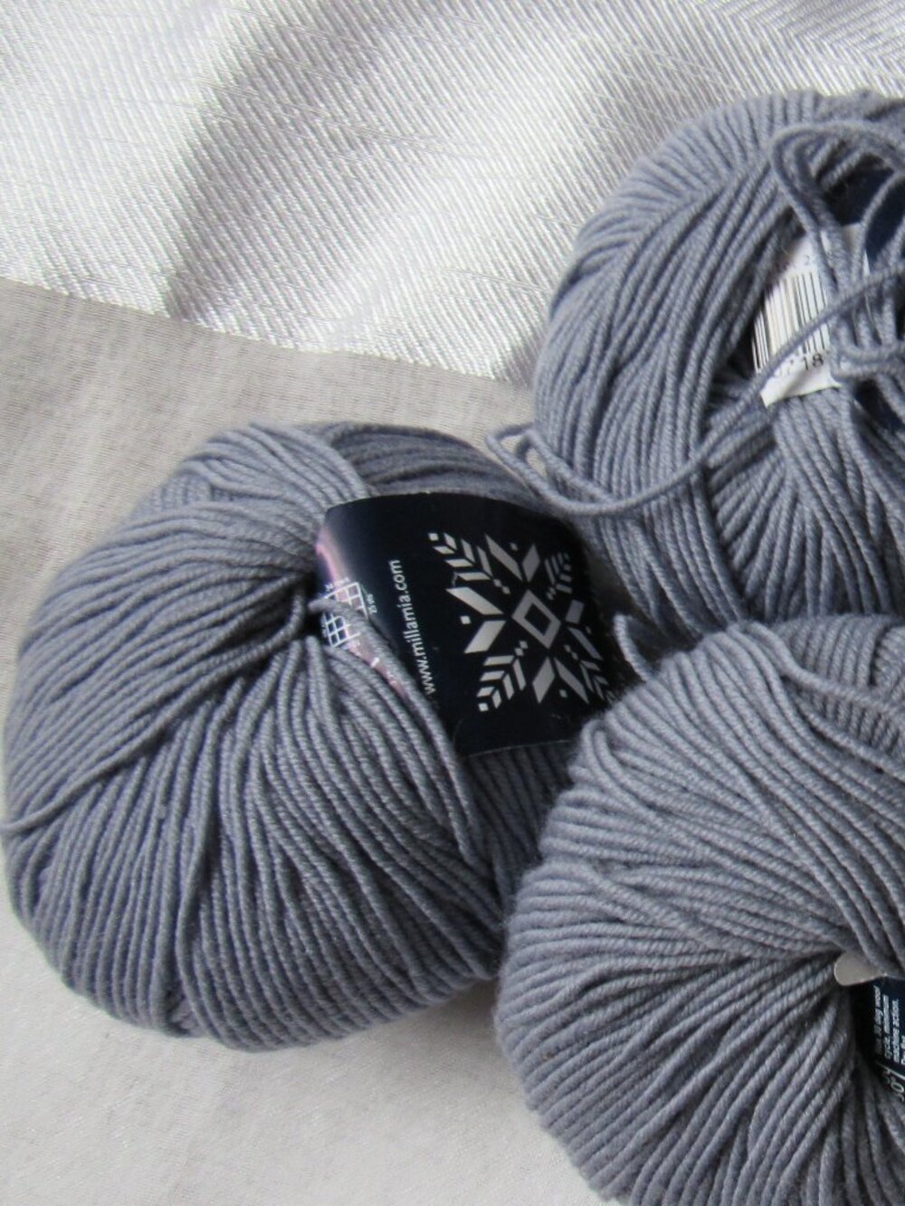 Lot Of 4 Millamia Sweden Naturally Soft Merino Wool Yarn 50g 125m, Grey
